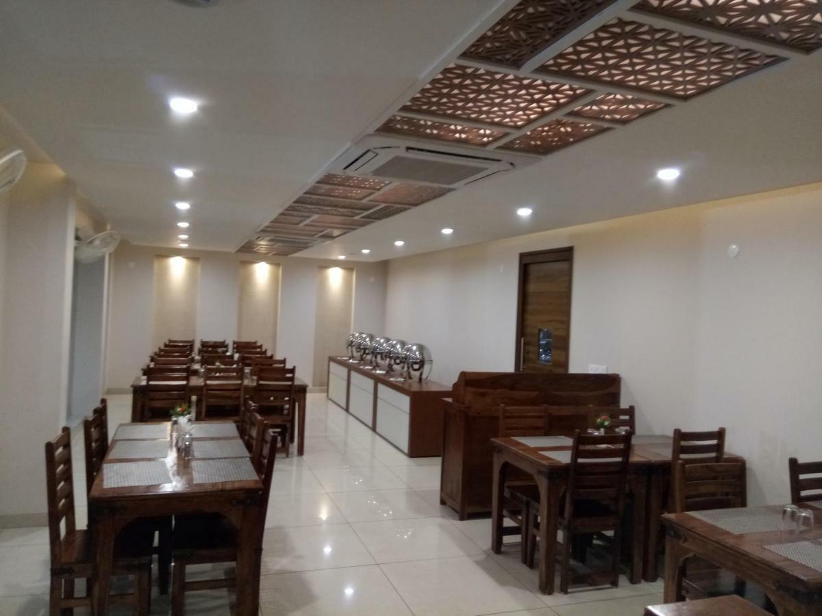 ג'איפור Hotel The Lighthouse מראה חיצוני תמונה